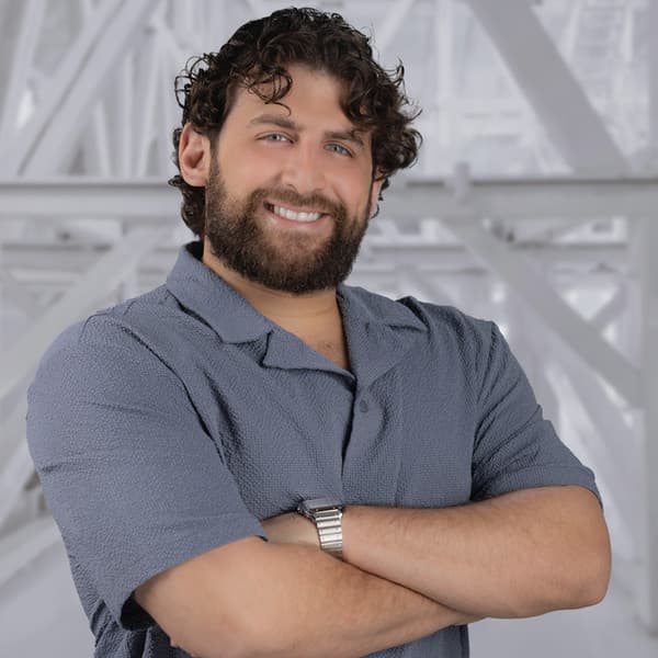 Julio Acosta, LMHC
